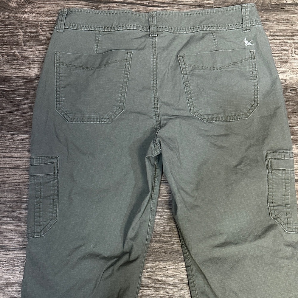 Eddie Bauer Olive Cargo Pants for Men - Picture 6 of 7